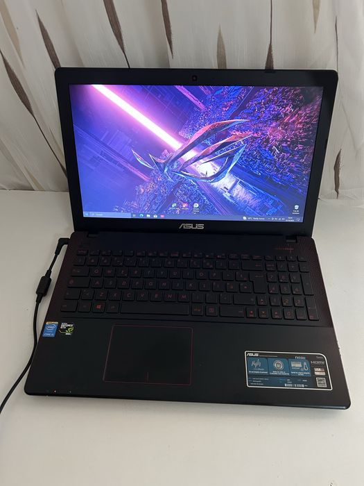 Laptop gaming| GTX960M | procesor i5| 8gb ram | ssd 128