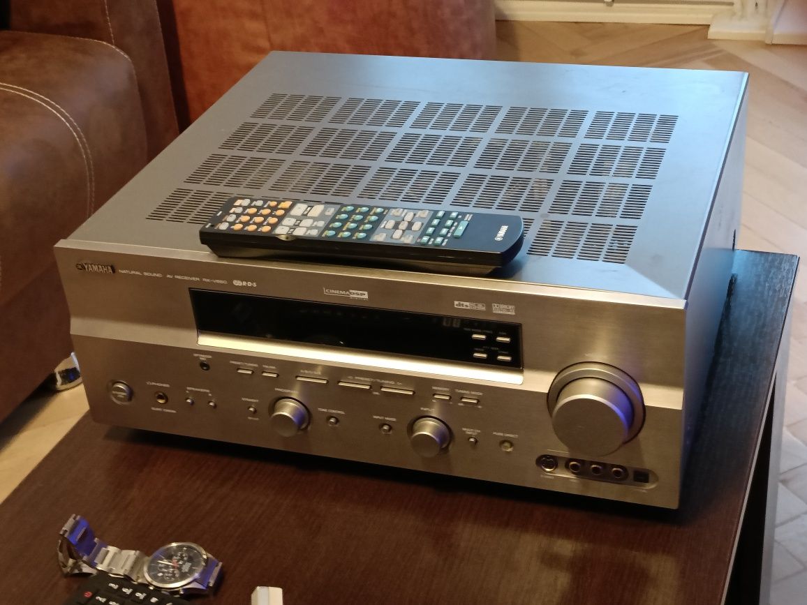 Receiver Yamaha RX-V650