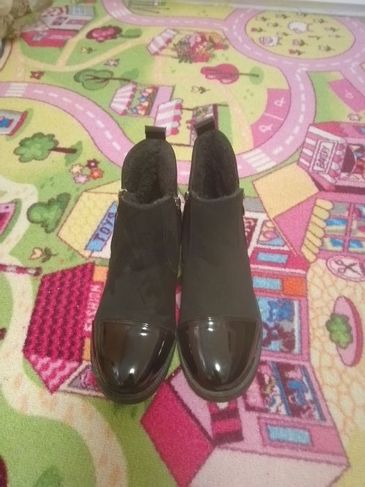 Ghete dama îmblănite