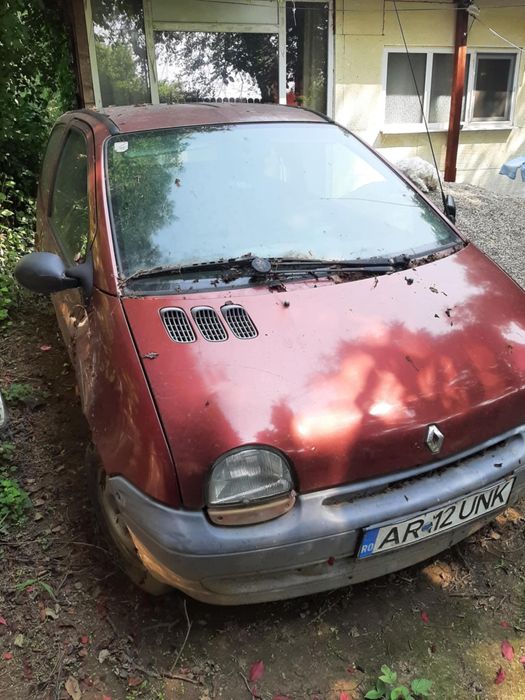 Vând Renault twingo