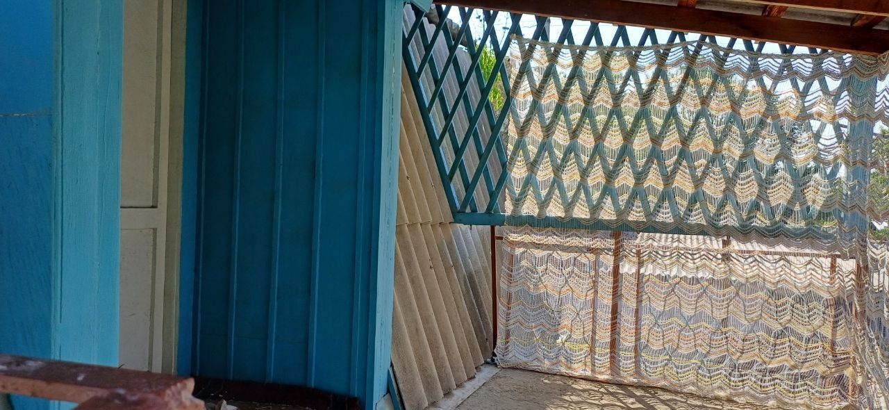 Uy dacha sotiladi