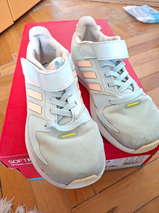 Pantofi pentru alergare marime:32