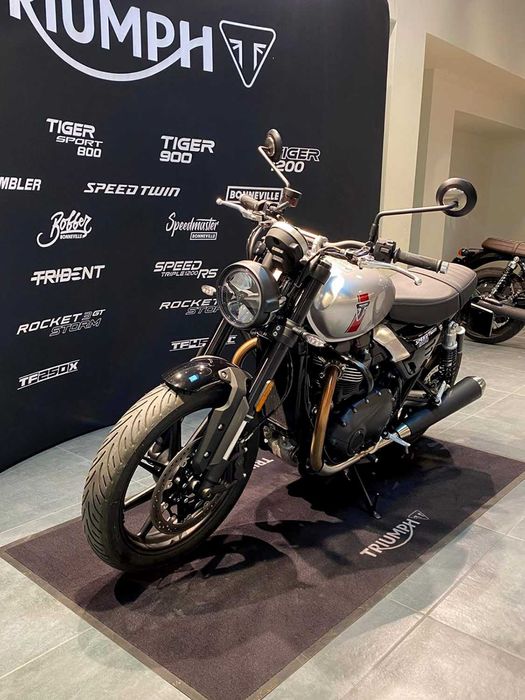 Motocicleta Triumph Speed Twin 900 2025 Second | Rate | Leasing