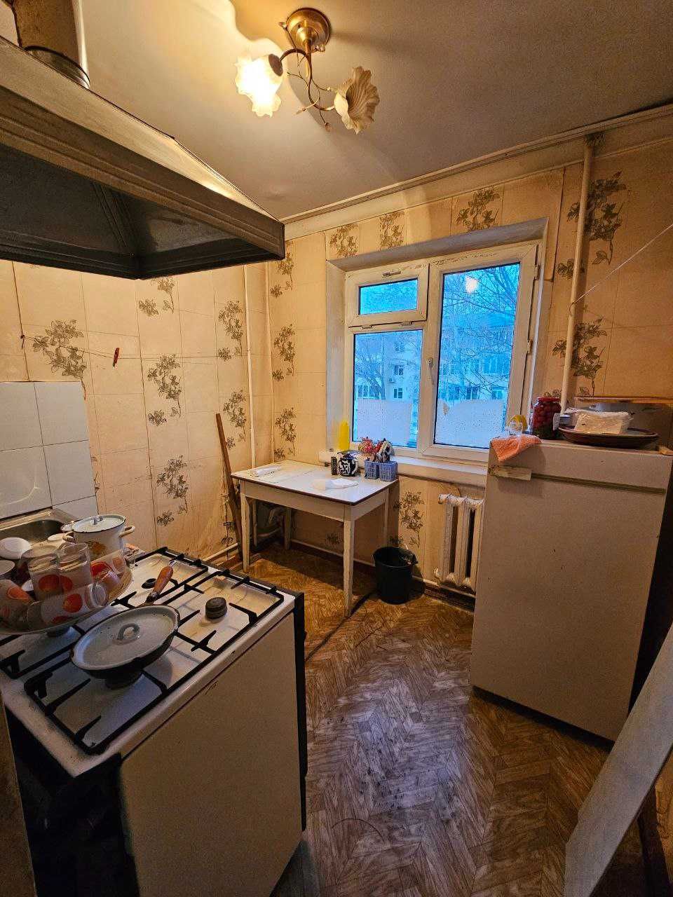Срочно Продаётся 2-Комнатная Квартира — 3 Этаж, Ориентир Вокзал -Базар