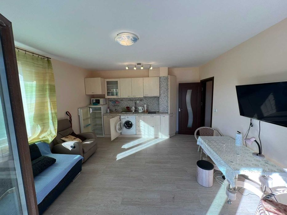 Продава се Двустаен апартамент в Варна, Бриз - 64 кв.м за 2110 €/кв.м - Снимка #2