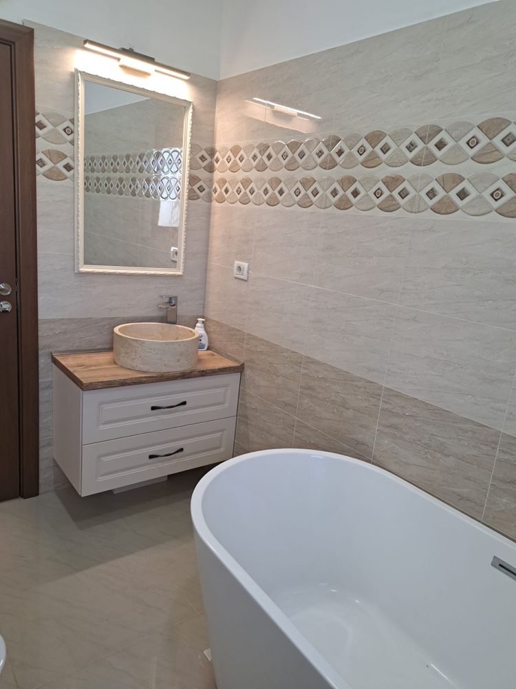 Proprietar vand casa individuala