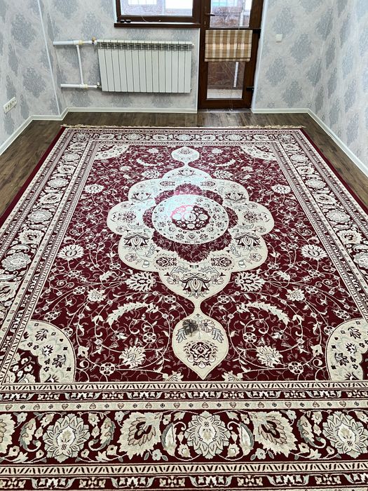 Продам ковер срочно б/у