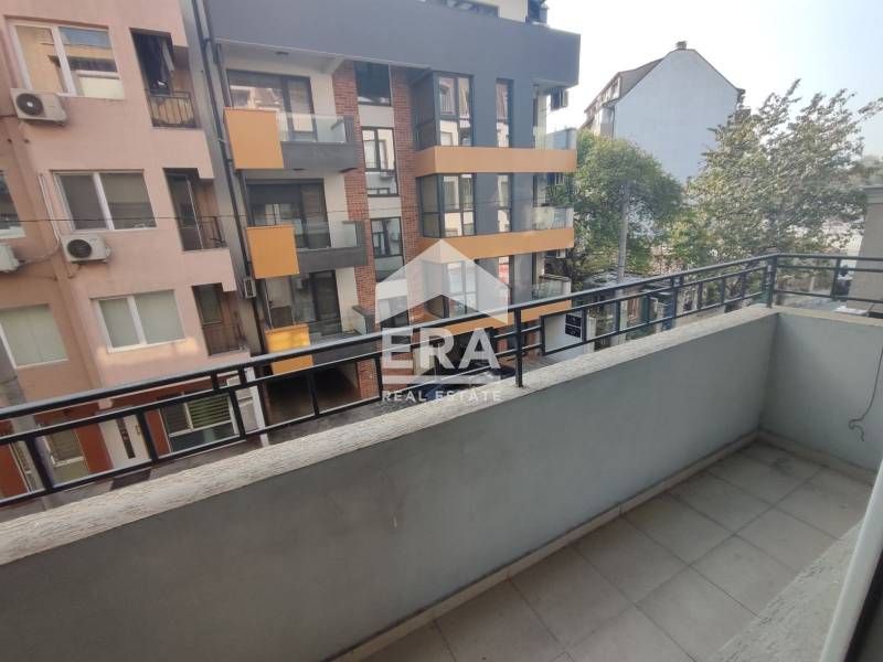 Продава се Двустаен апартамент в Варна, Лятно кино Тракия - 55 кв.м за 2110 €/кв.м - Снимка #3