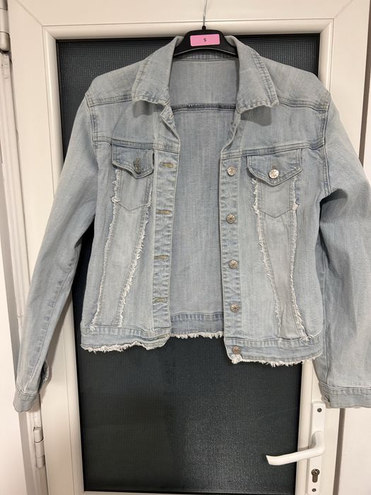 Geaca din denim pentru dama