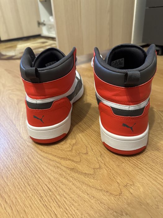 Adidasi Puma Rebound Joy