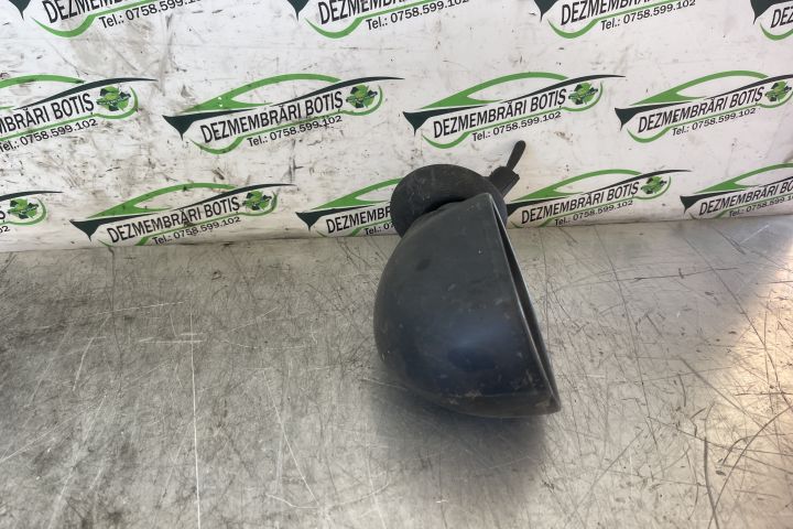 Oglinda stanga manuala E20103017 / E2 0103017 Dacia Logan prima gener