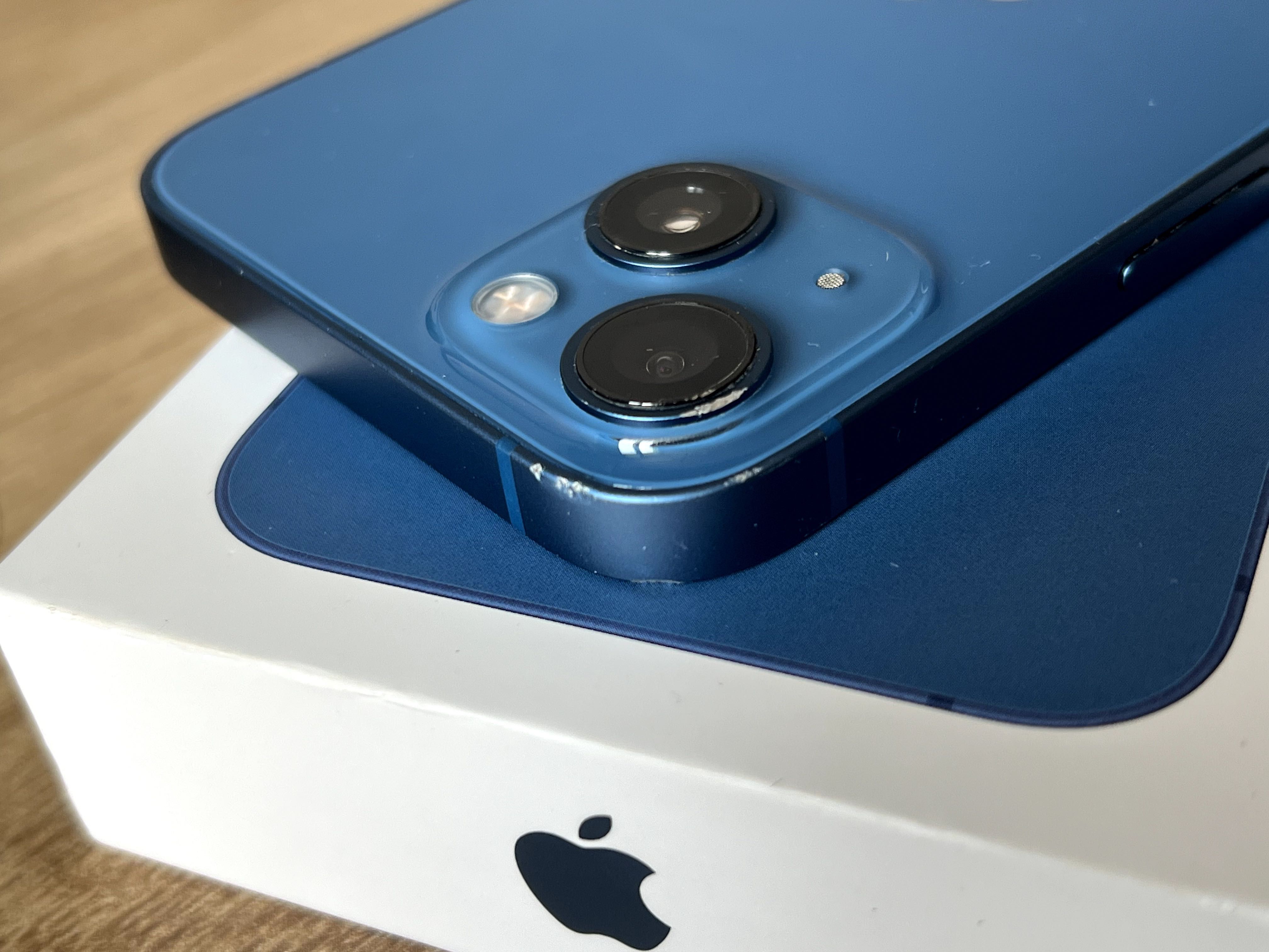 IPHONE 13 88% БАТЕРИЯ 128gb Пълен Комплект