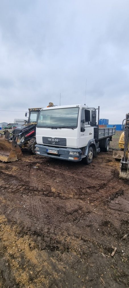 Inchiriez Buldoexcavator Miniexcavator