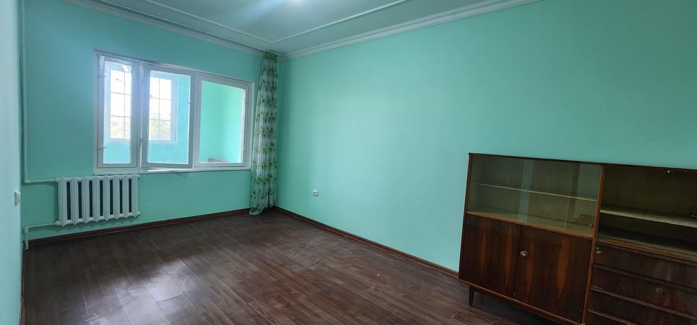 Метро Юнусобод 15кв 2*3комнатная 2*6 балкон не торец