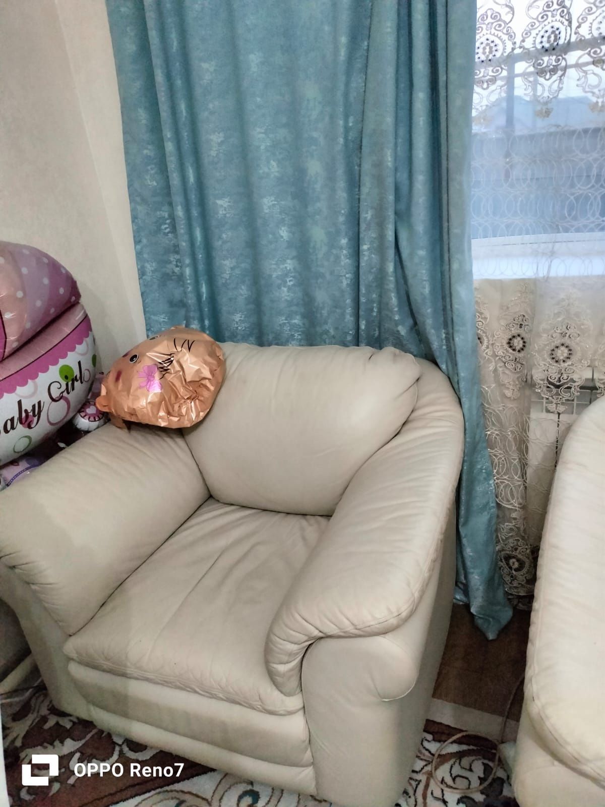 Продам кожаный диван