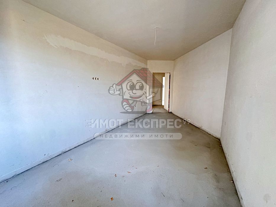 Тристаен апартамент, ново строителство, с изба, кв.Изток