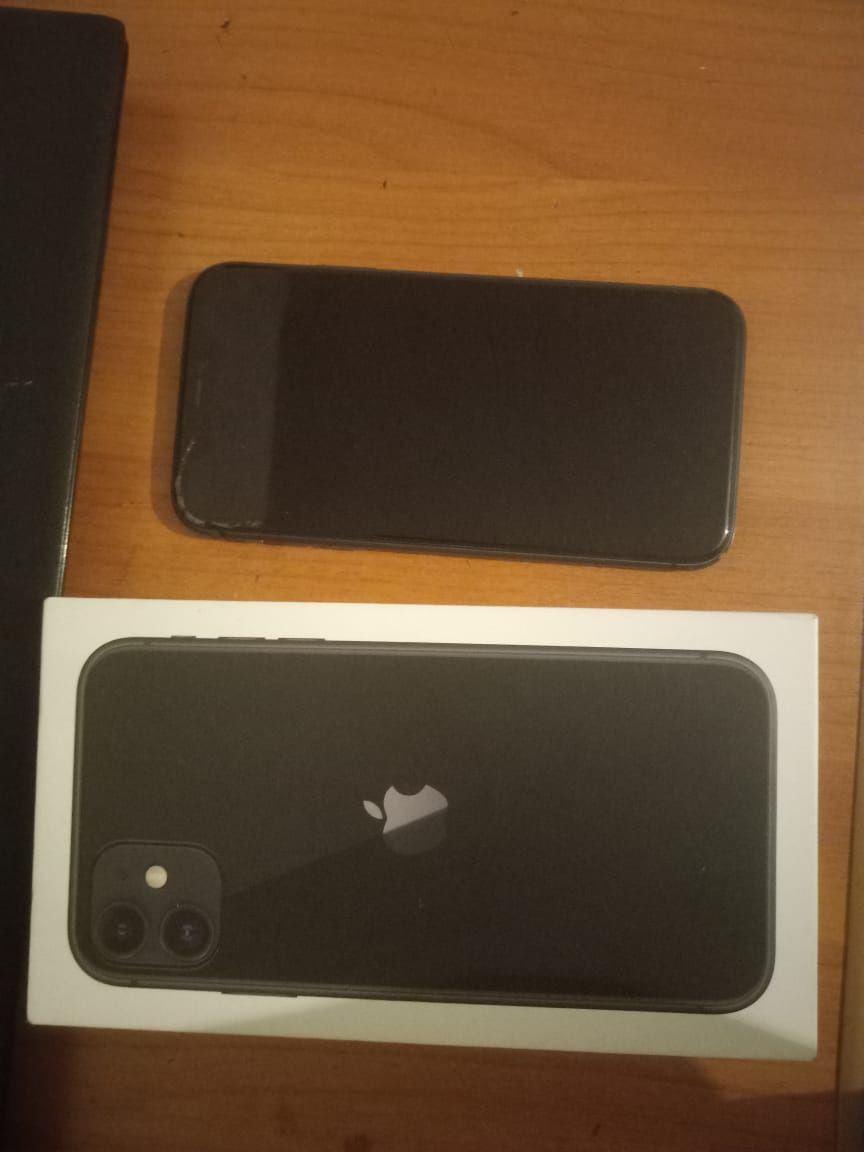 Айфон 11 черный цвет
