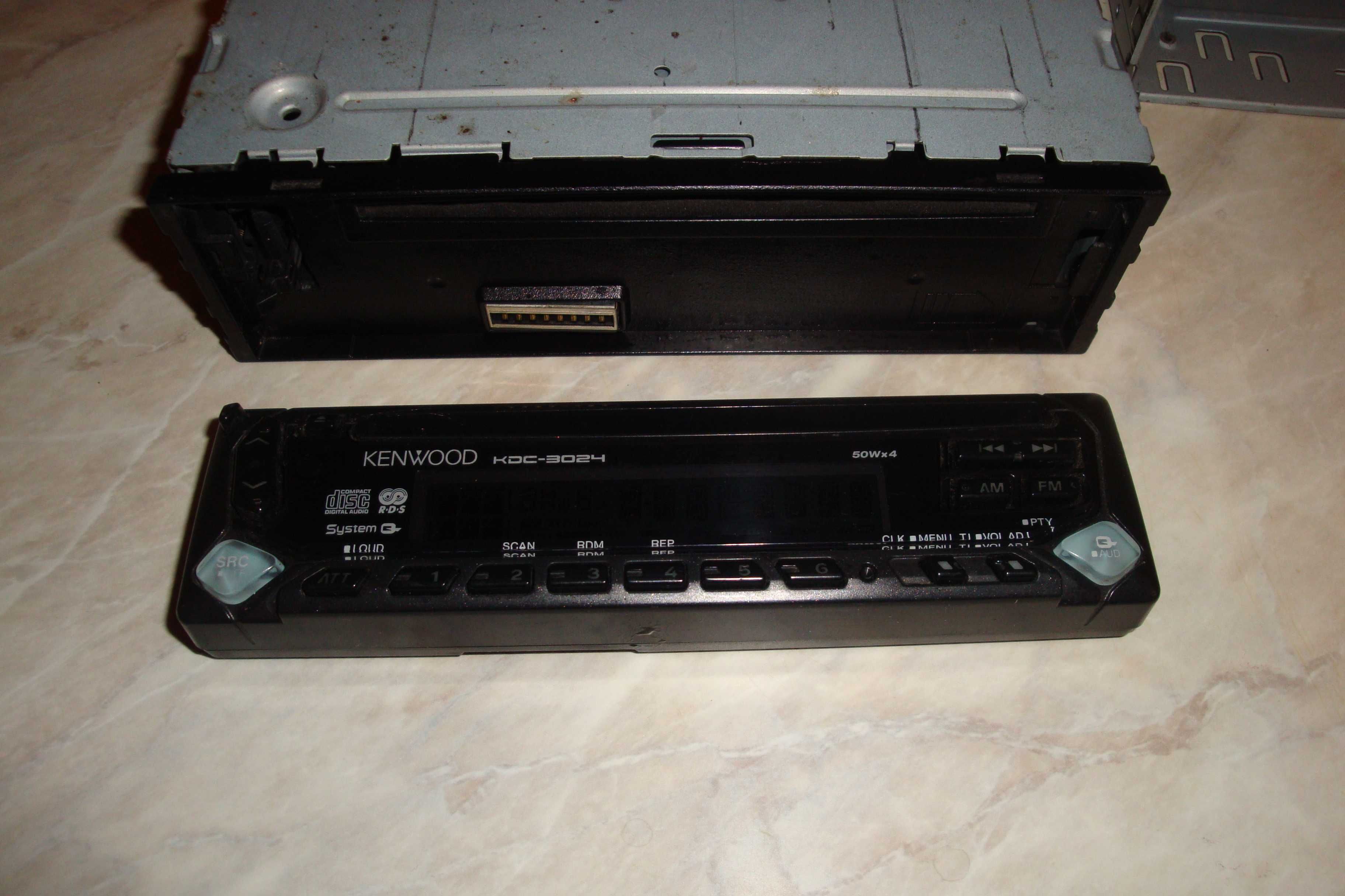 Radio cd player auto kenwood kdc-3024 50w x4