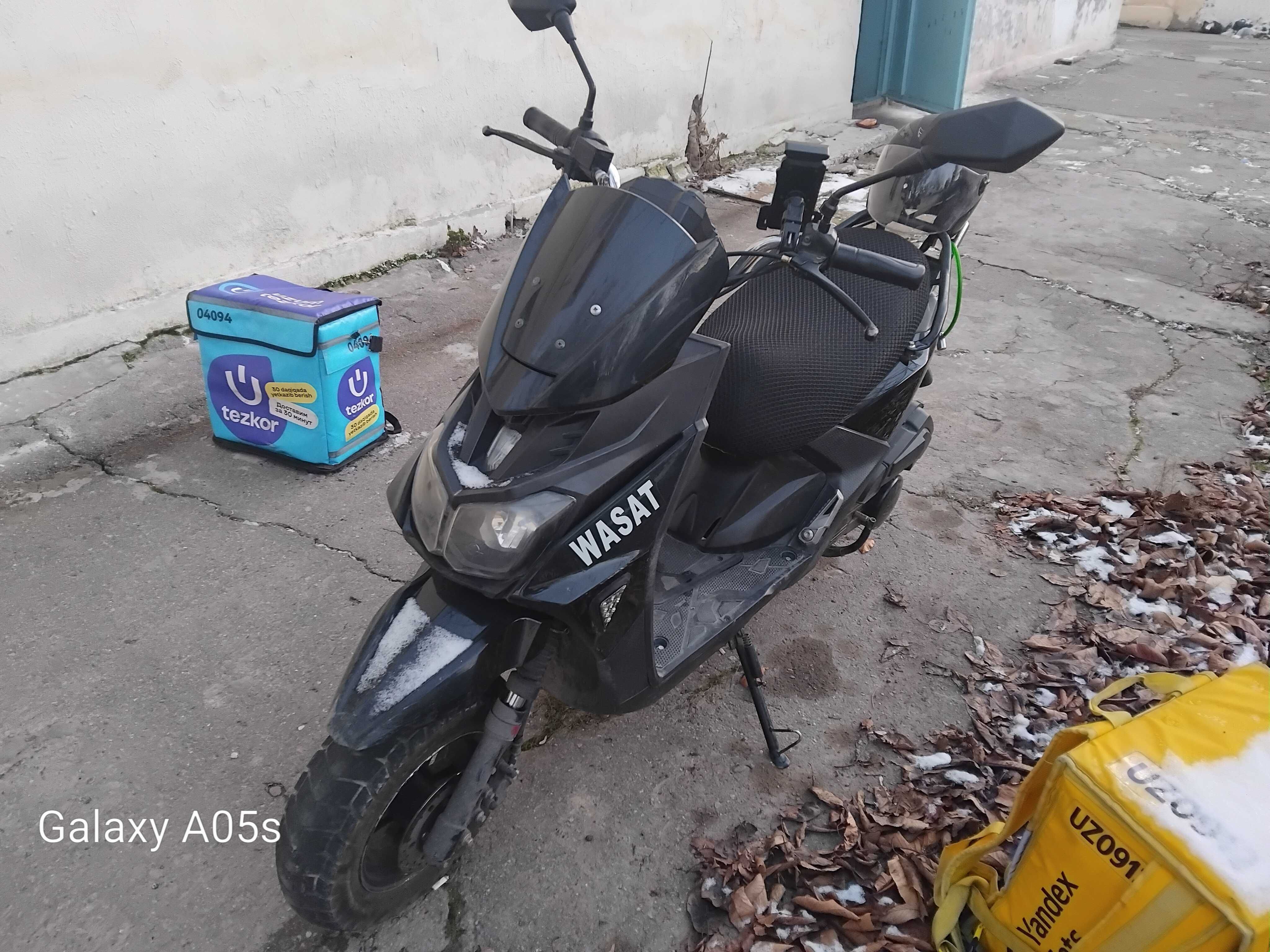 Skuter samuray   -