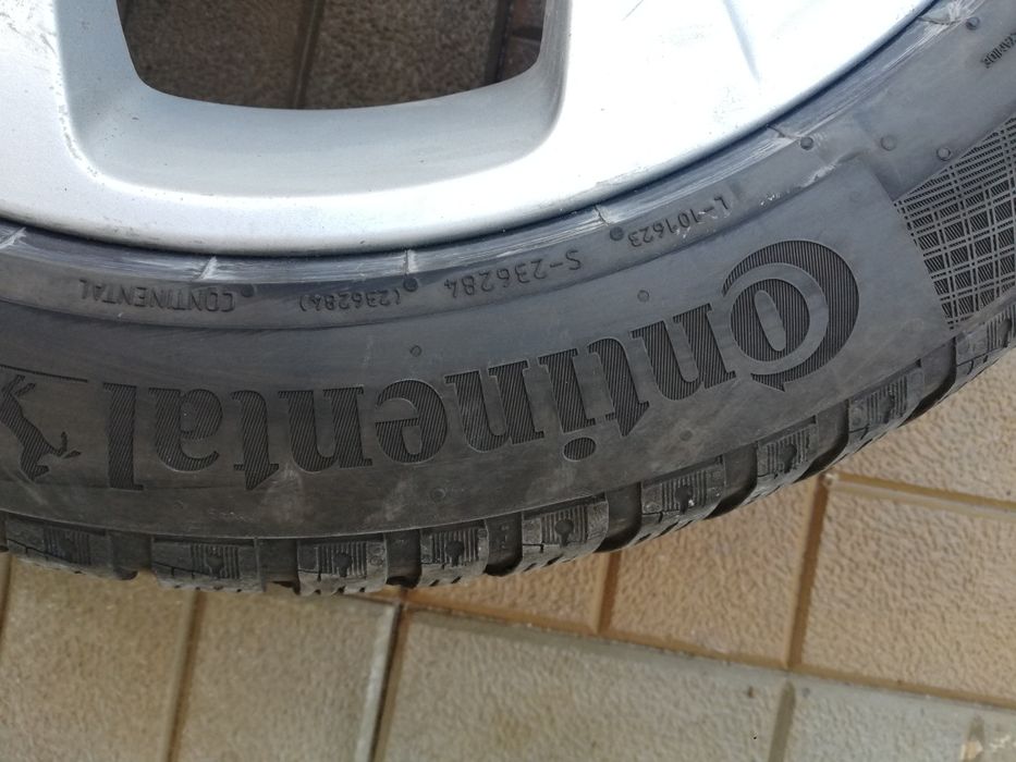 BMW X1 jante+cauciucuri de iarna Continental 225/50/17 6mm