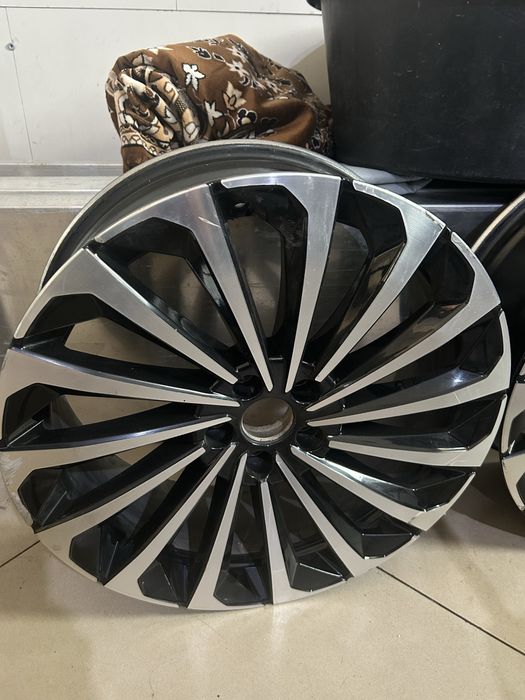 Продам два диска на Ексид Тхл