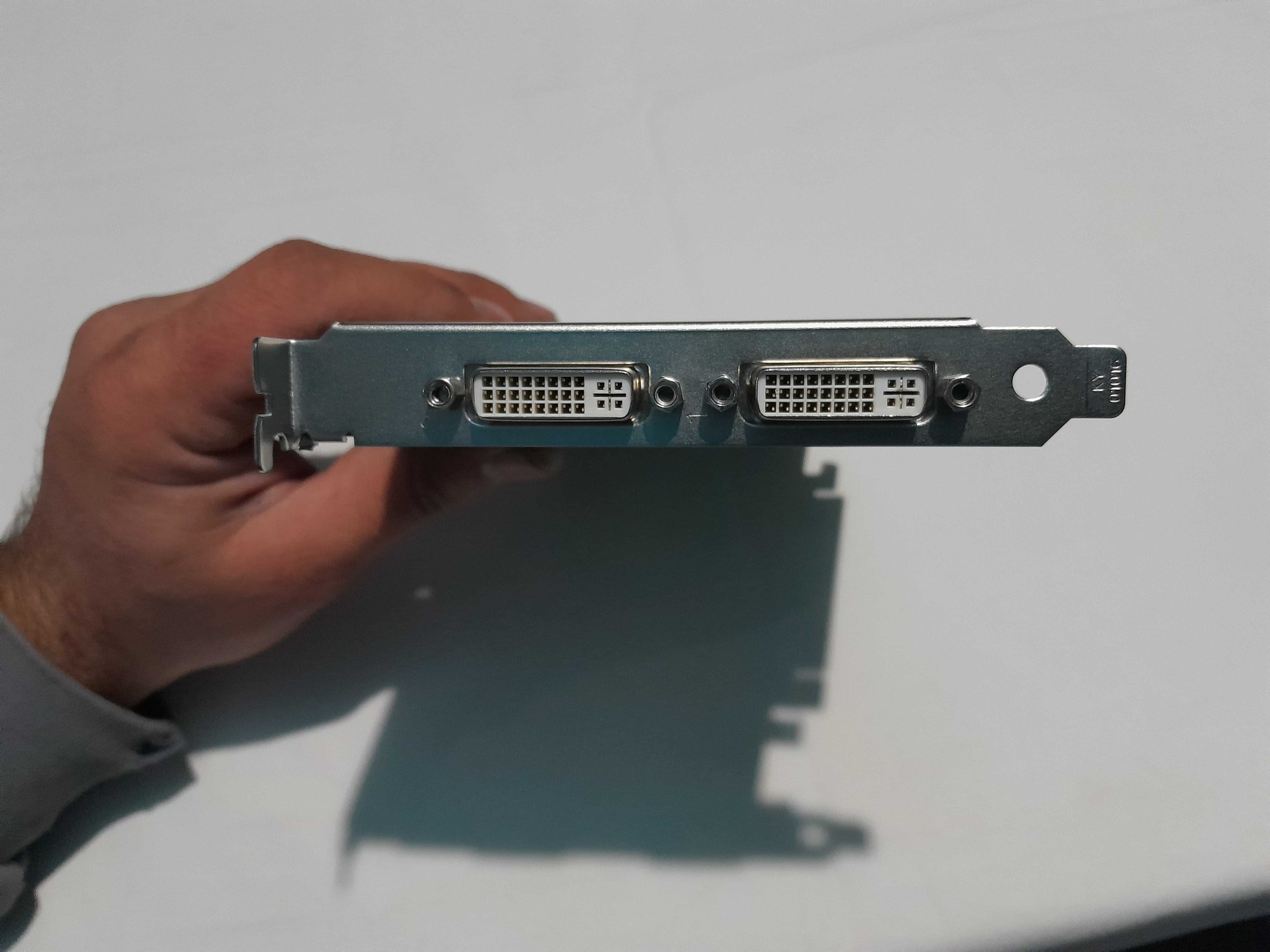 Nvidia quadro 2000D0- 1GB DDR5 128 BIT