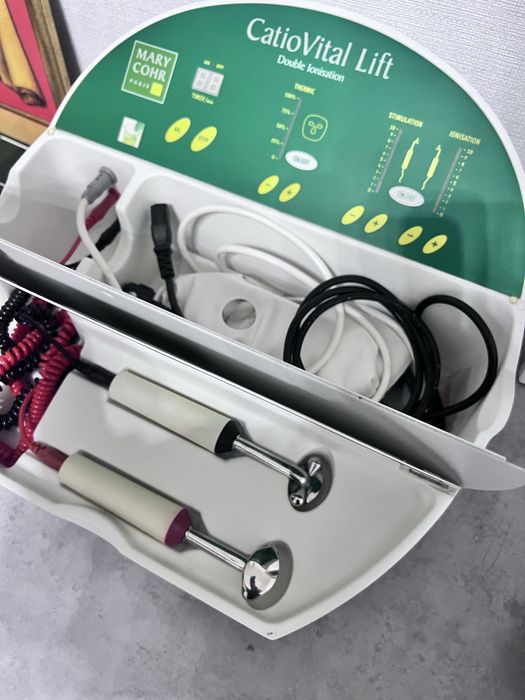 Mary Cohr CatioVital Lift аппарат для лифтинга