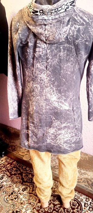 Платье женское или можно одевать как тоника