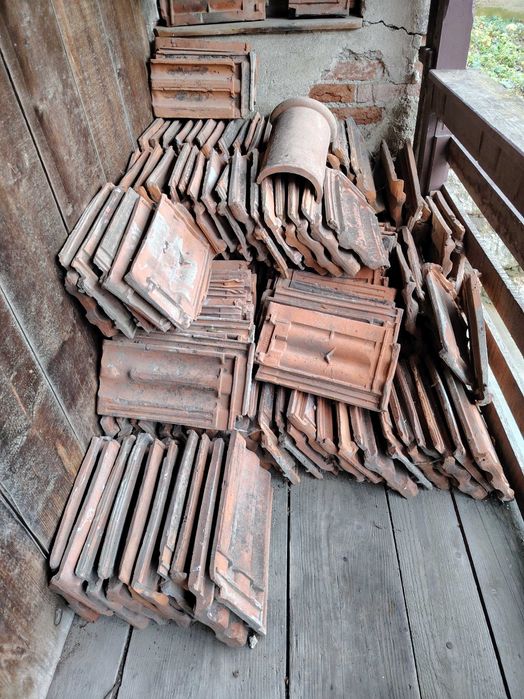 Țiglă acoperiș de donat