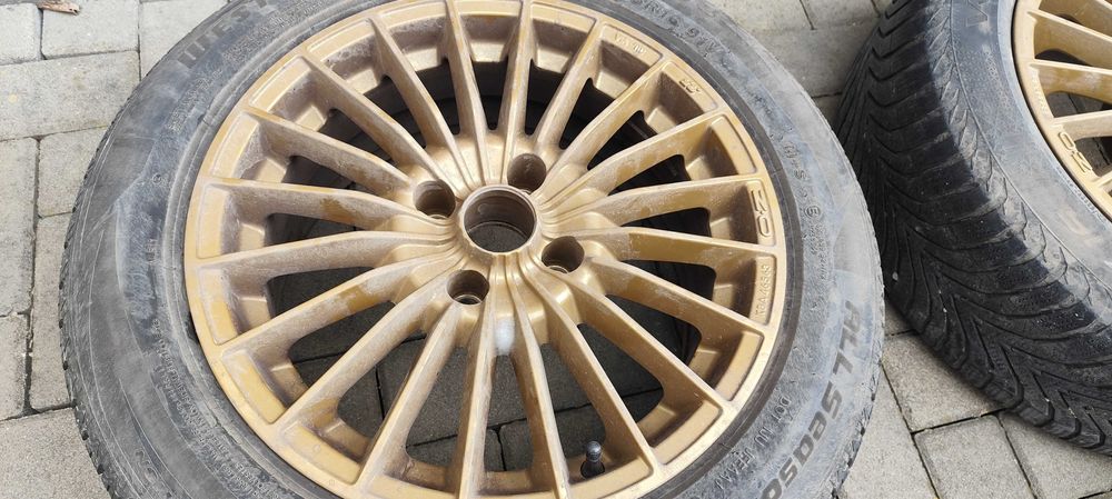 Vand cauciucuri all season in stre foarte buna