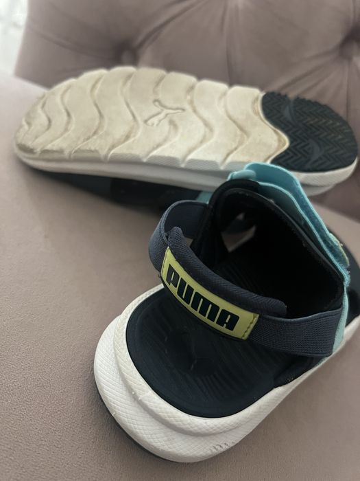 Adidasi Sandale  : Puma 29/30