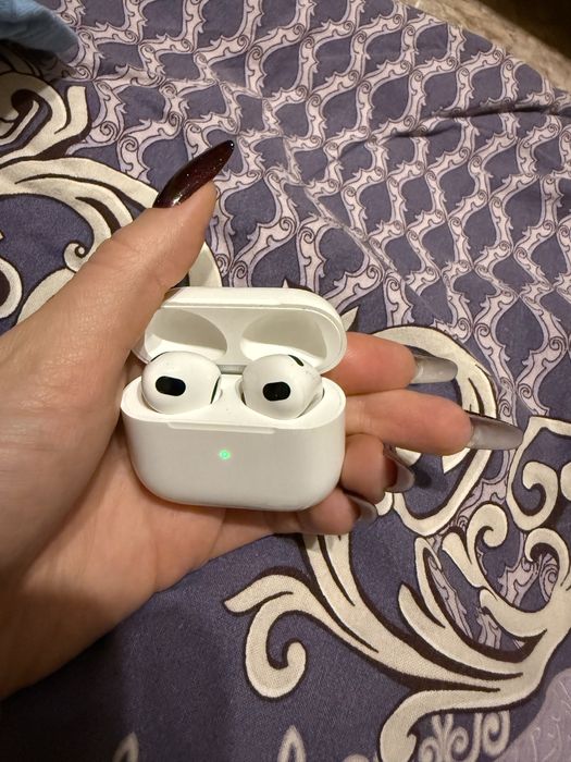 Продаются AirPods3