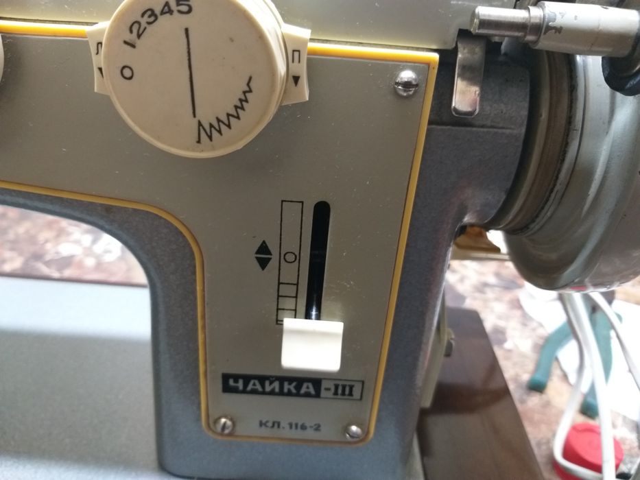 Masina electrica de cusut