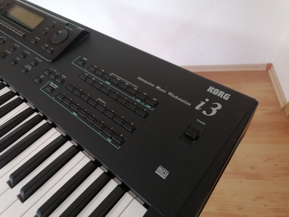 KORG i3 pian orga keyboard
