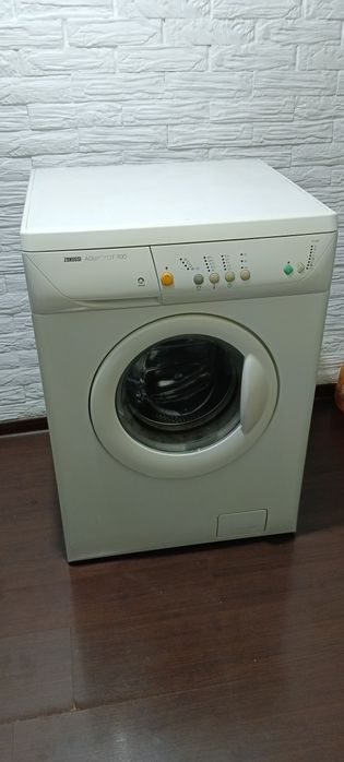 Продаю стиральная машинка ZANUSSI