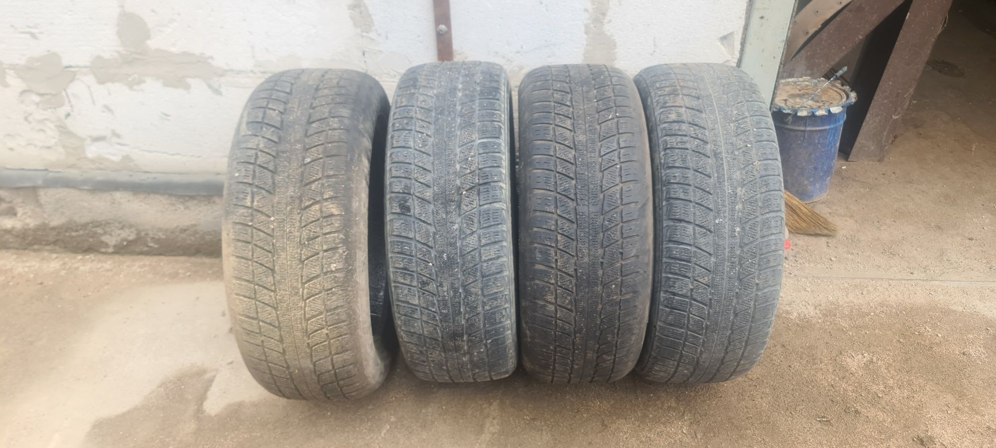 Комплект зимних шин Triangle 245/55 R19