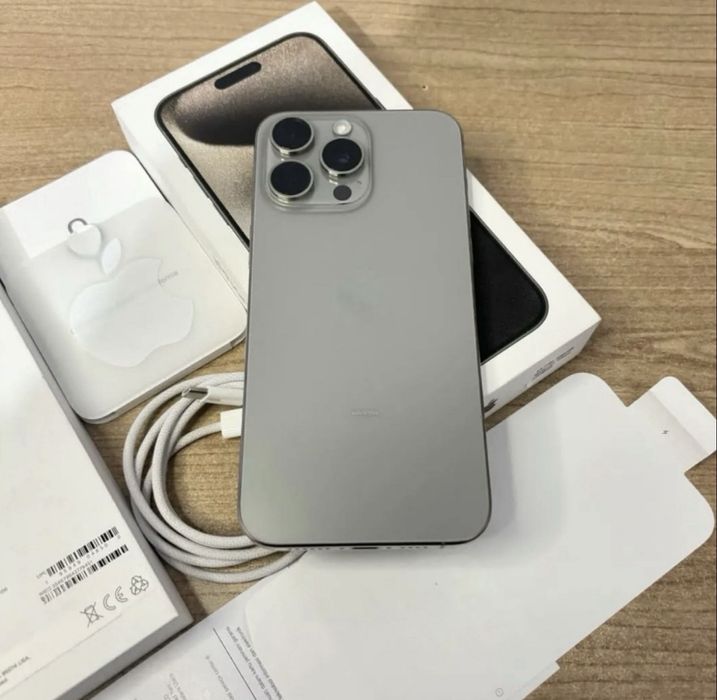 IPhone 15 pro max  sim 87% 256