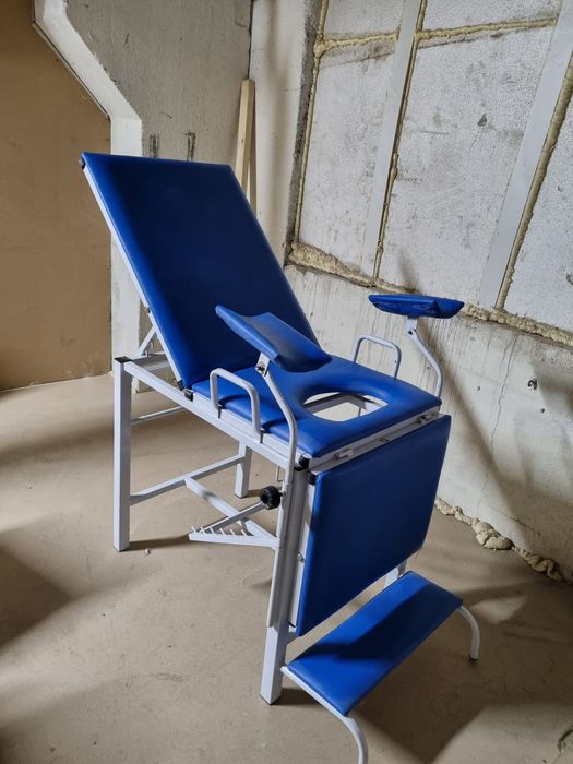 Акушерско-гинекологическая медицинская кровать