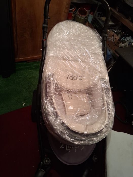 Бебешка количка 2 в 1 + Подарък