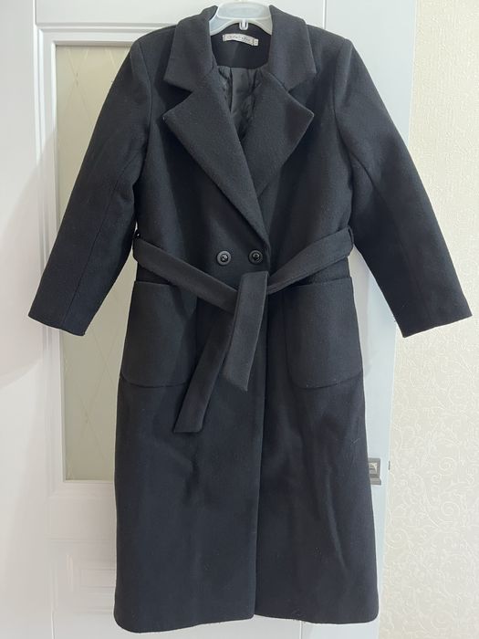 Пальто 5000тг сатылады