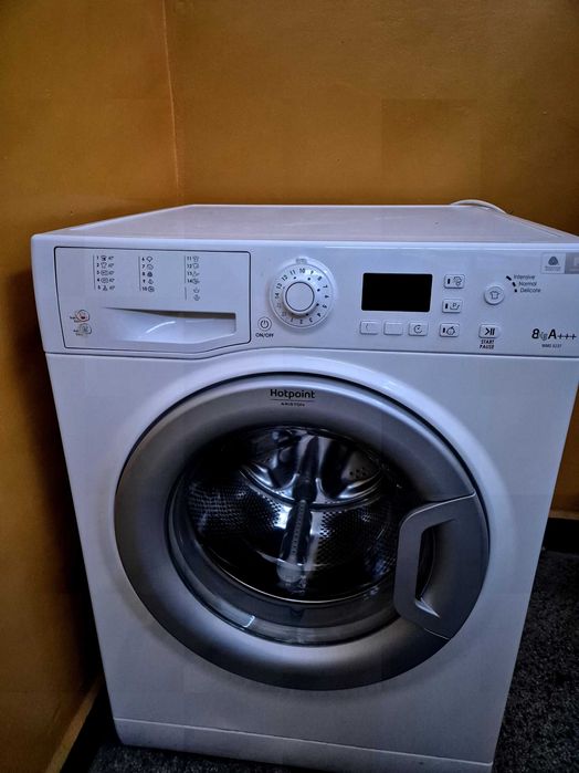 Пералня Ariston 8 kg AAA+