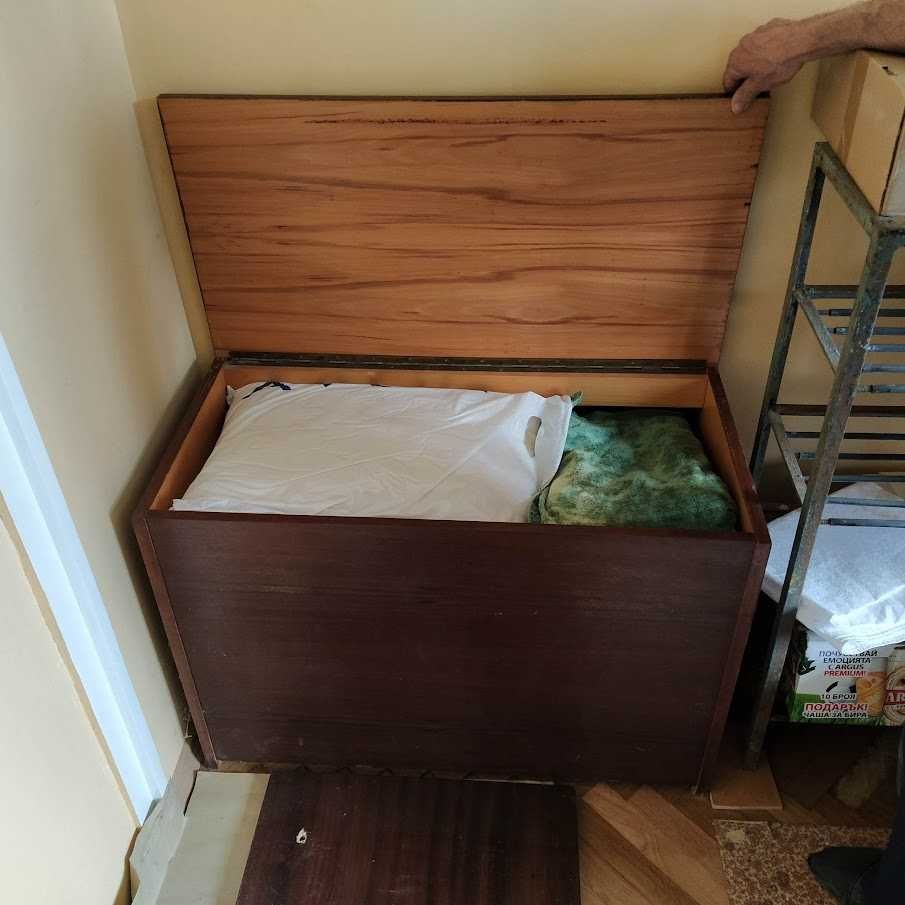 Продавам мебели 2ра ръка и нов газов котлон. Подарявам офис стол.
