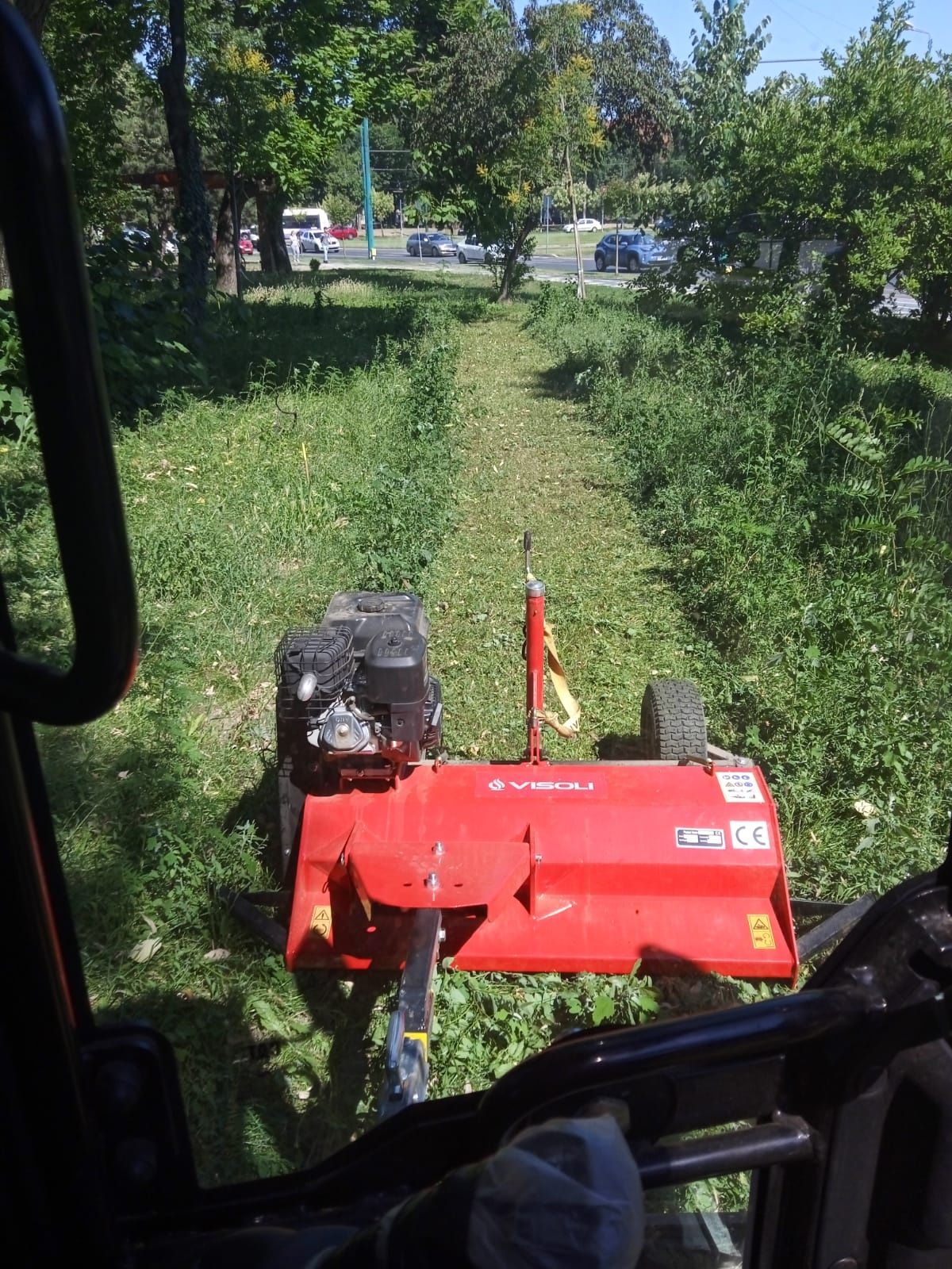 Tund iarba, curatam defrisam terenuri Timisoara Dumbravita Giarmata Co