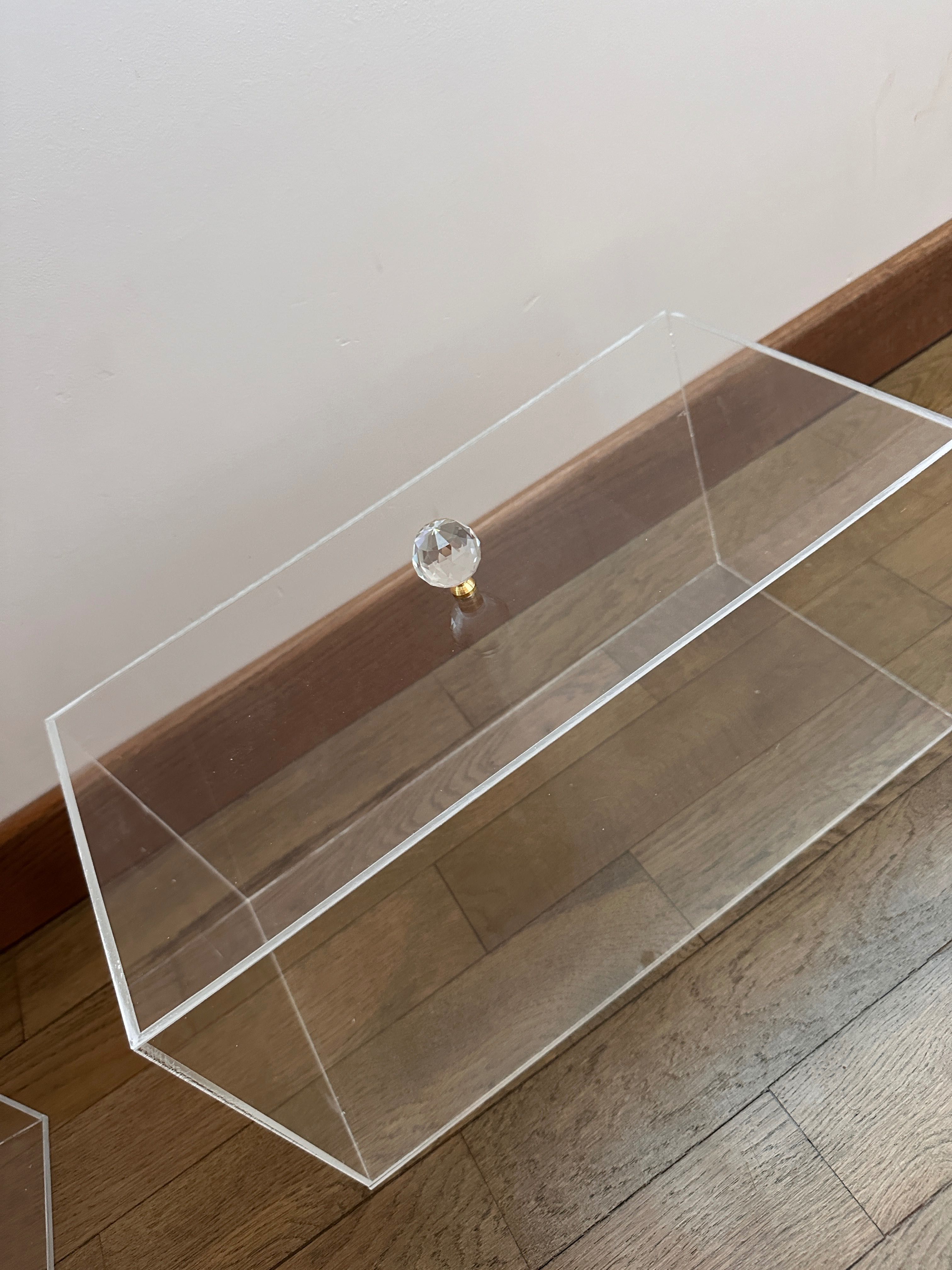 Кутии от Plexiglass