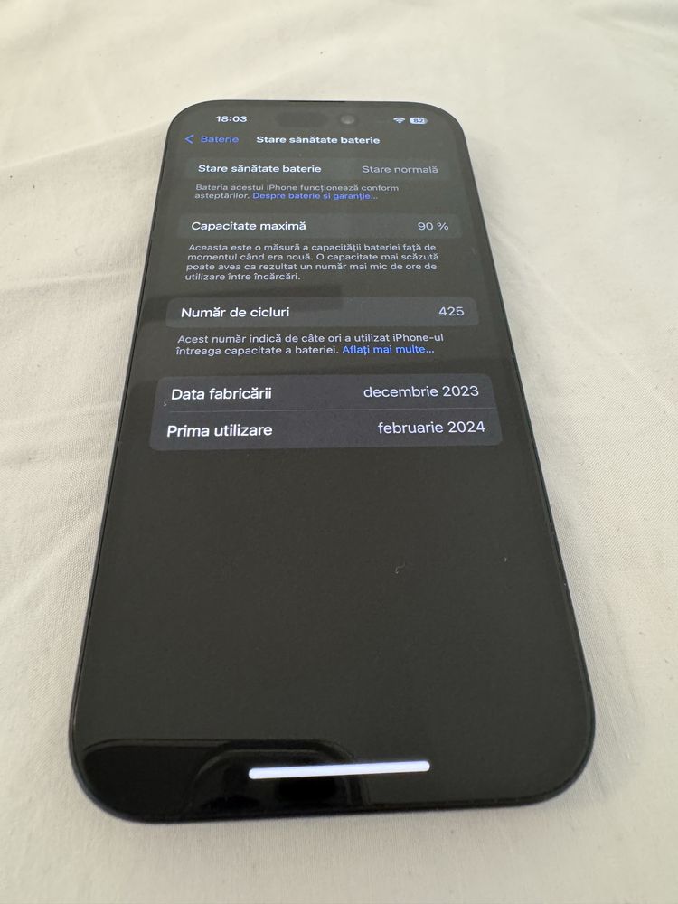 iPhone 15, 128 GB, culoare Midnight, stare excelenta