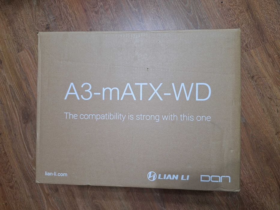Carcasa Lian Li DAN A3 Wood edition Black, noua/nefolosita- REZERVATA