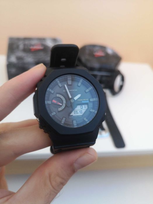 Casio G-Shock GA-B2100 (с нов безел, стъклен протектор)