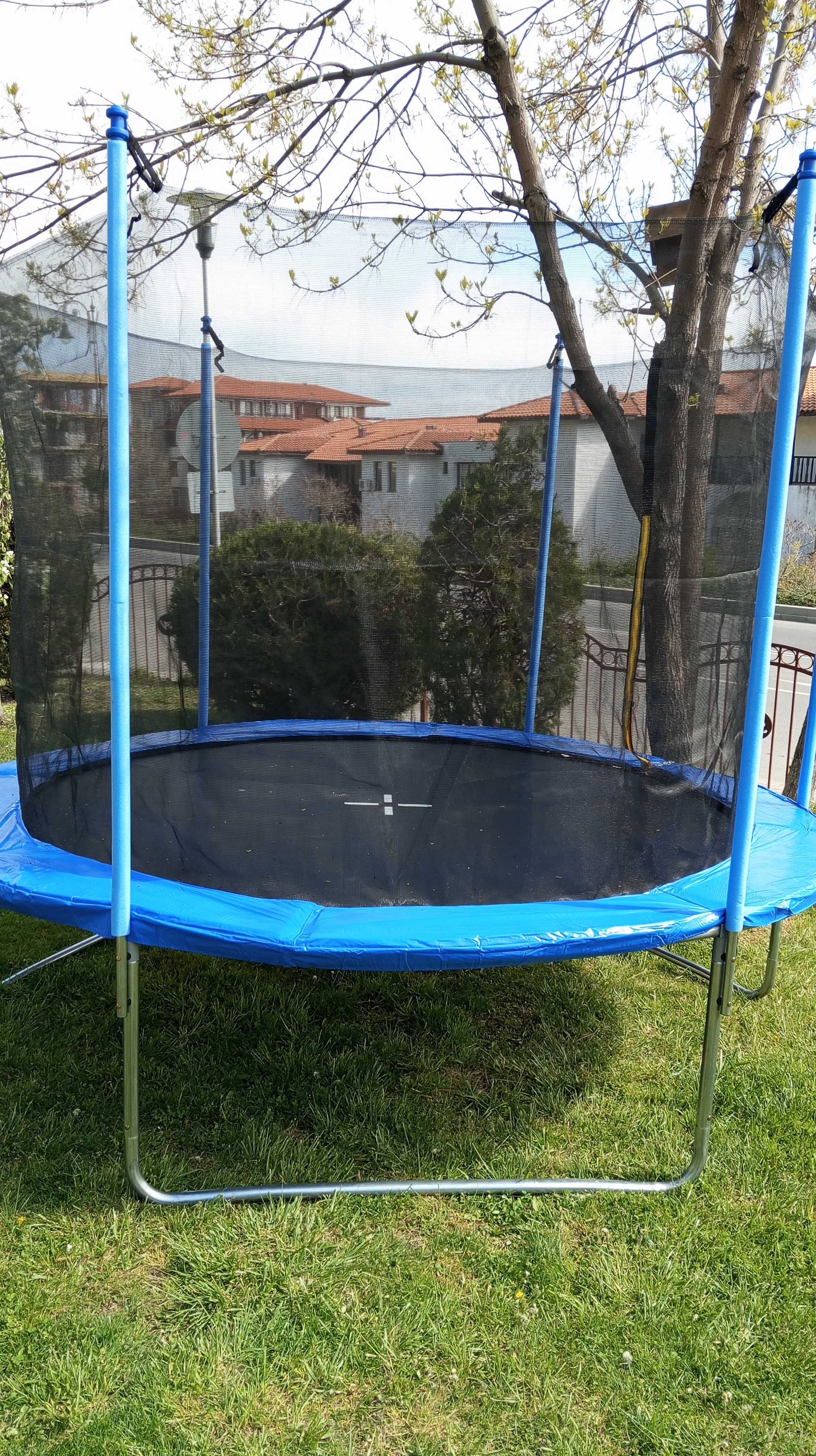 Продам качественный Батут