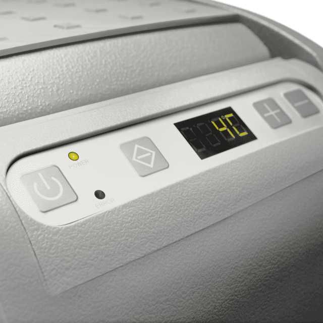 Inchiriez CongelatorFrigider Auto Dometic CDF46, 39L, 12/24/220V,-22°C
