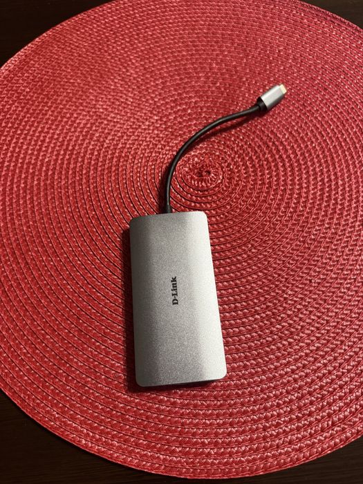 Нов USB-C hub D-link
